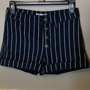 6 for $20 Women’s small/ medium shorts Cute striped pattern.